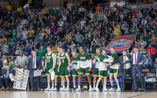 What a season. #MarchOn
The Saints may not be headed to the championships tonight, but we’re so impressed by this team. 
See Iona compete for their fourth tournament win in a row when they take on the Monmouth Hawks tonight at 9:00.