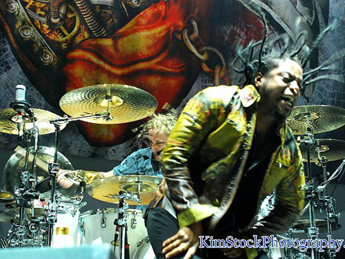 Avenged Sevenfold with Three Days Grace & Sevendust  photo