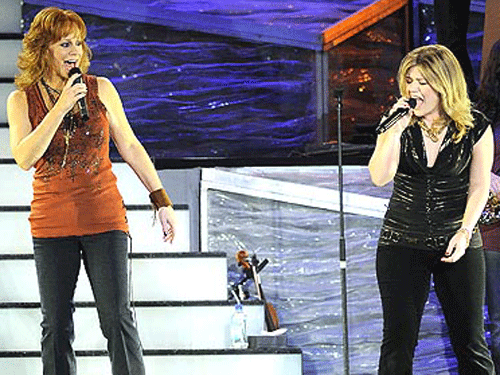 Reba & Kelly Clarkson  photo